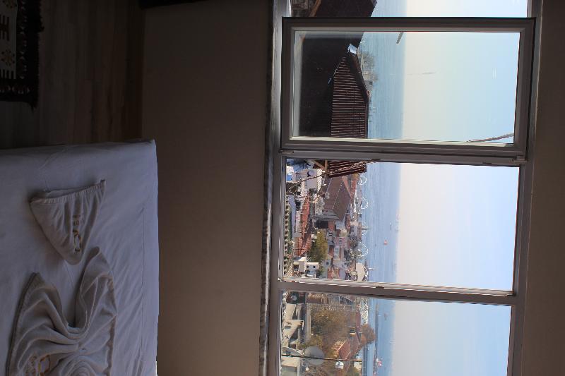 The Reina Hotel Istanbul Exterior photo